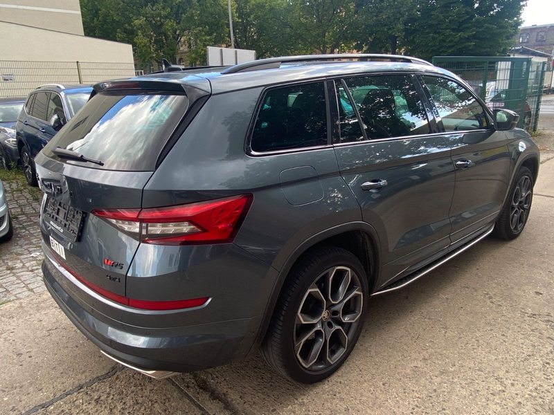 Skoda Kodiaq "RS" 4x4 Aut.+Panorama+Leder+Trittbretter — photo 6