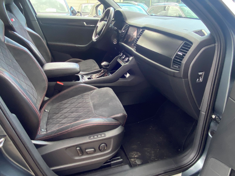 Skoda Kodiaq "RS" 4x4 Aut.+Panorama+Leder+Trittbretter — photo 14