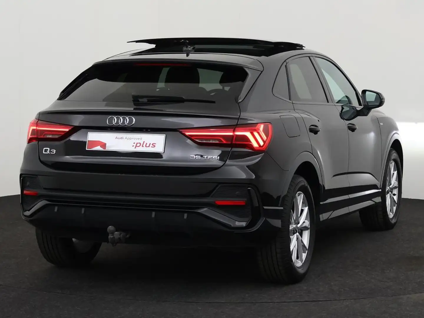 Audi Q3 Sportback S-Line 35 TFSI 150 PK S-tronic / Cruise  Noir - 2