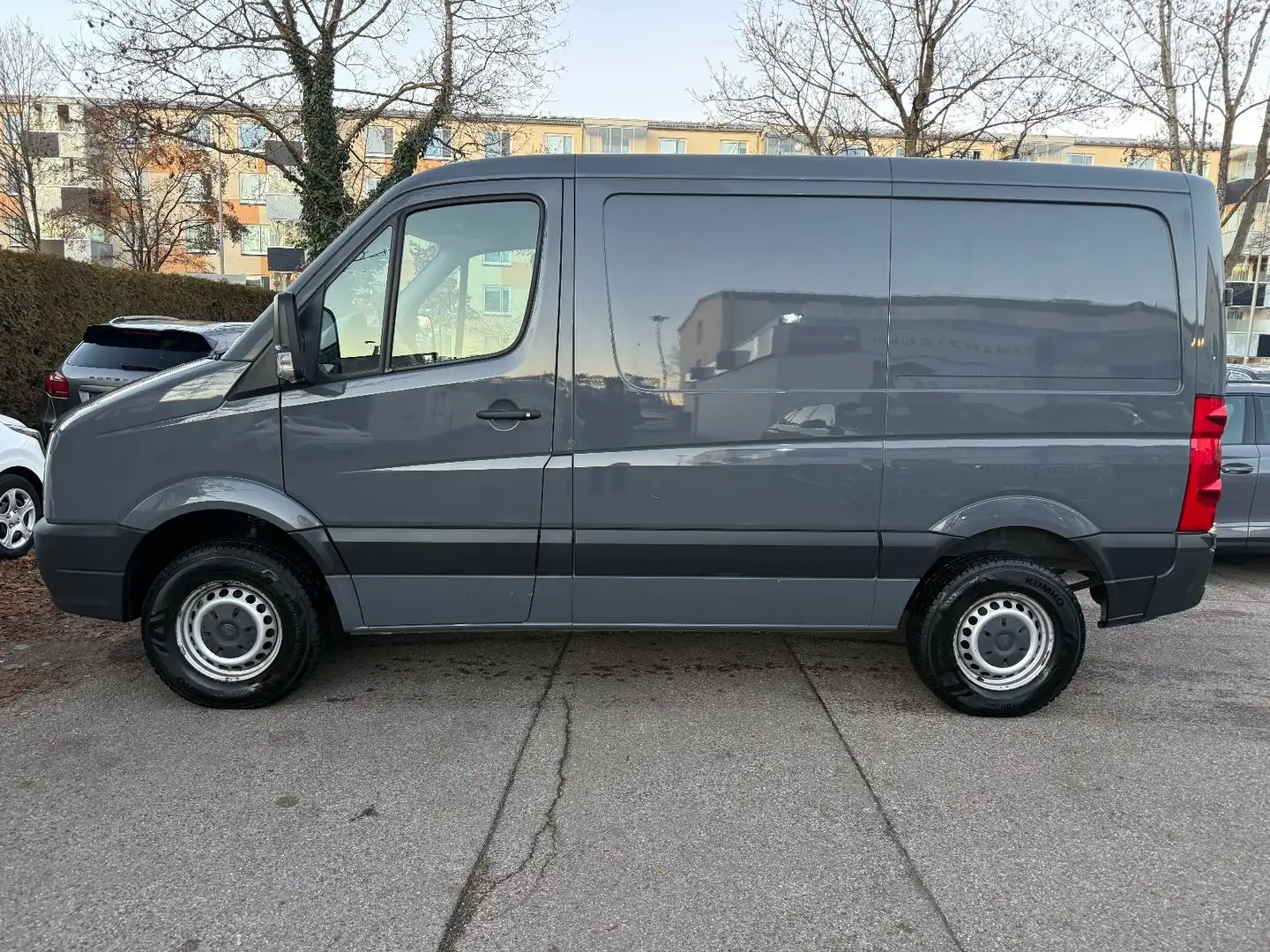 Volkswagen Crafter Kasten 35 kurz L1H1~AHK~3Sitze~Sch.Tür~ Gris - 2