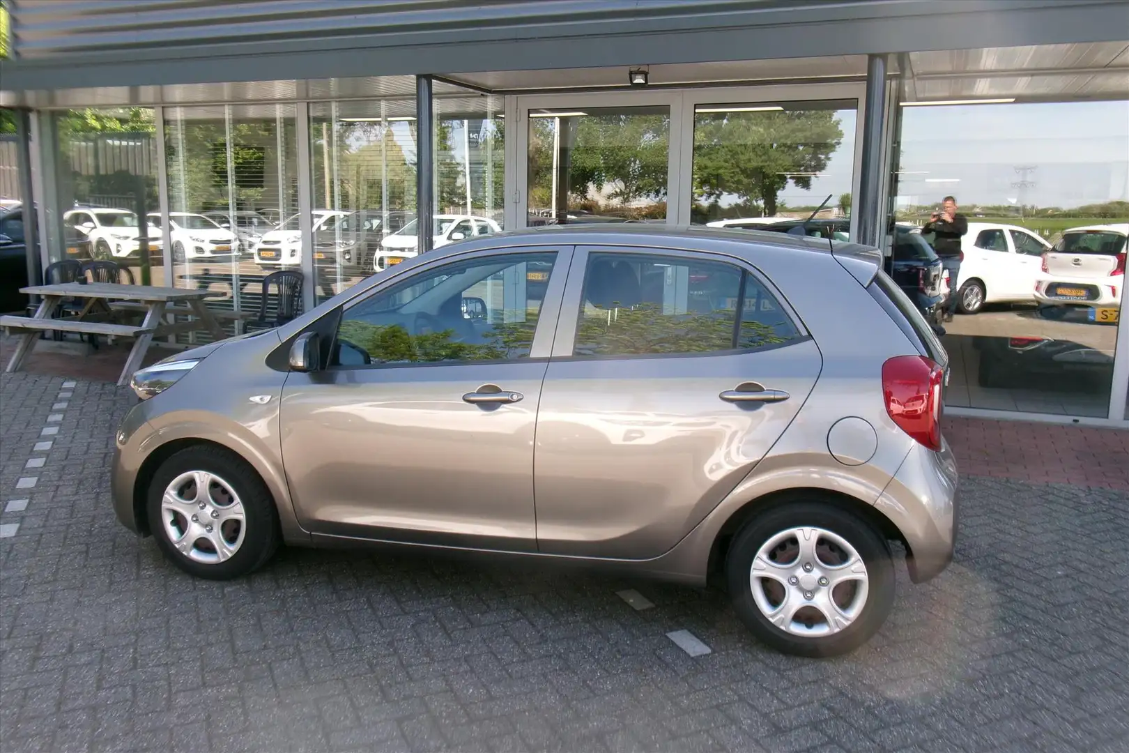 Kia Picanto 1.0 4-zits EconomyPlusLine 26.000km Org. Ned. Gris - 2