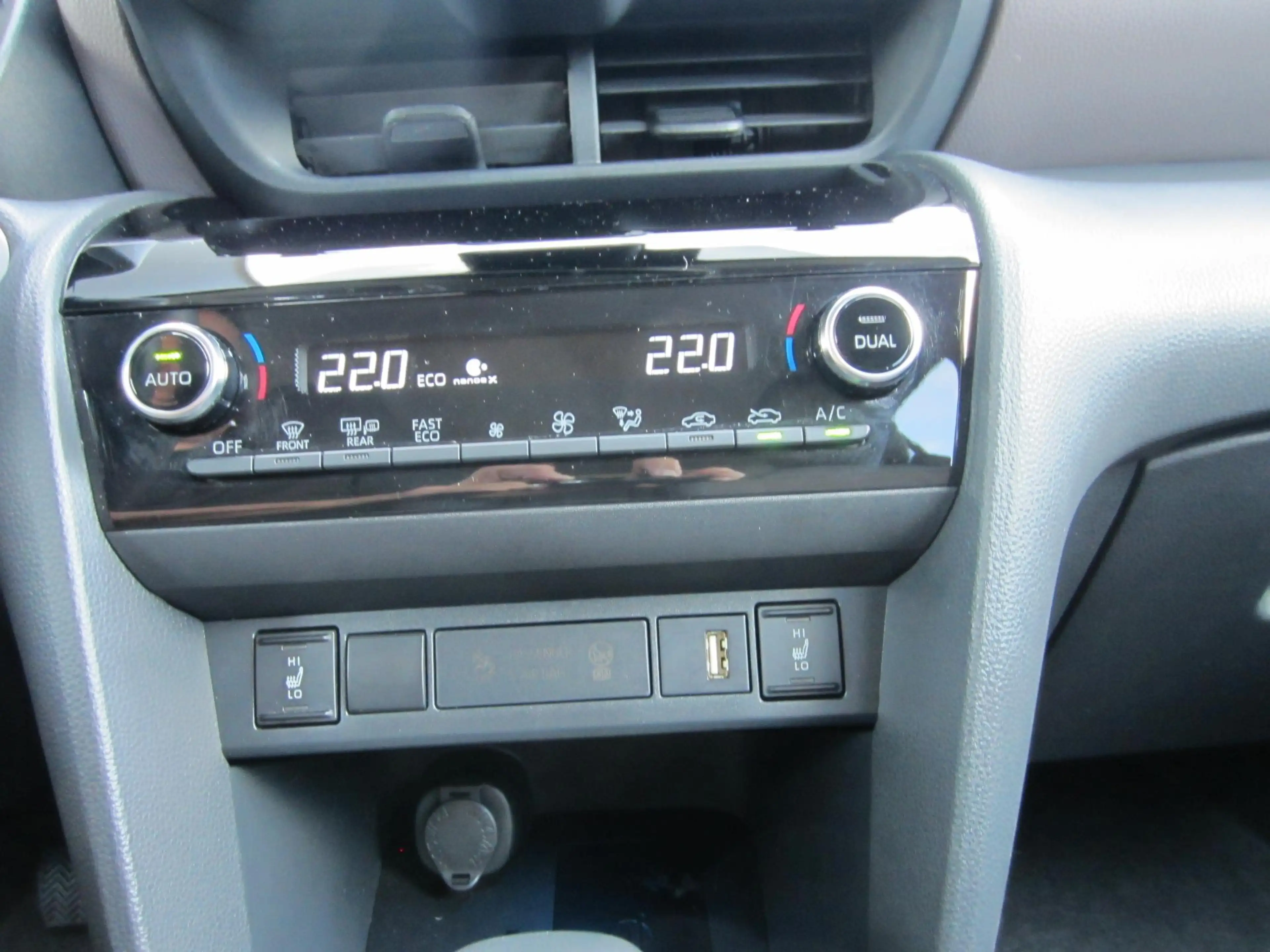 Toyota Yaris Cross 1.5 Hybrid Executive Navi 360 Camera — photo 6