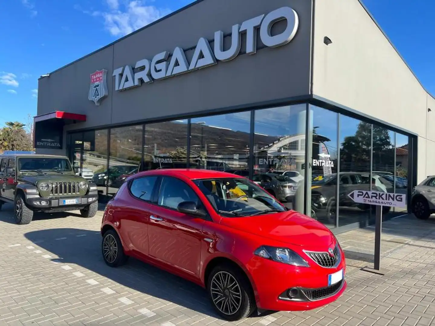 Lancia Ypsilon 1.0 firefly hybrid Gold s&s 70cv Rosso - 1