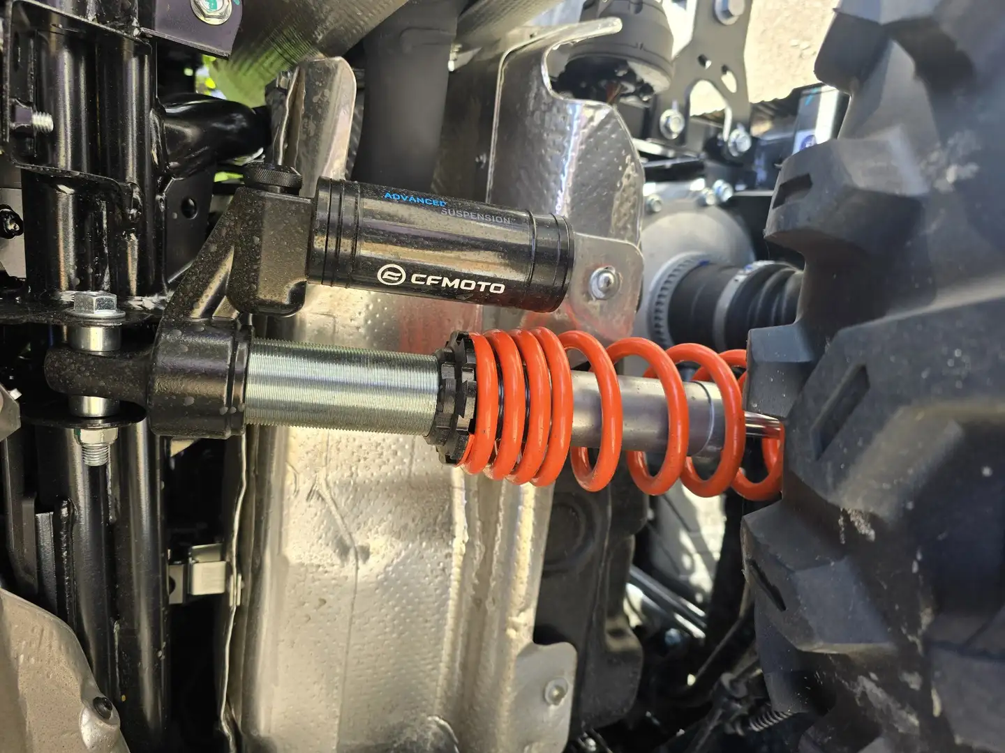 CFMOTO CForce 1000 crna - 2