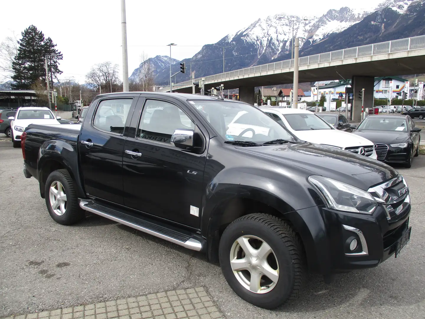 Isuzu D-Max LS Negro - 1
