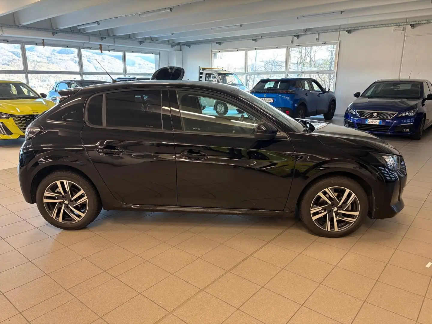 Peugeot 208 208 1.2 puretech Allure Pack s Nero - 2