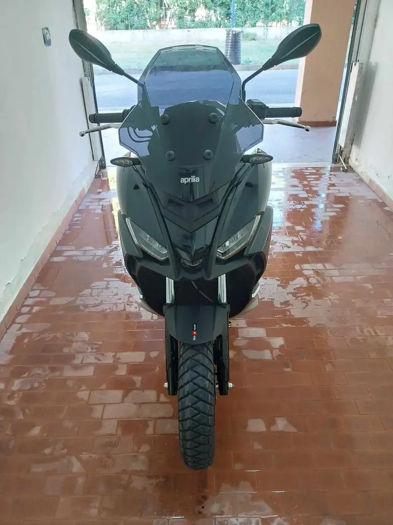 Aprilia SR GT 200 Negro - 2