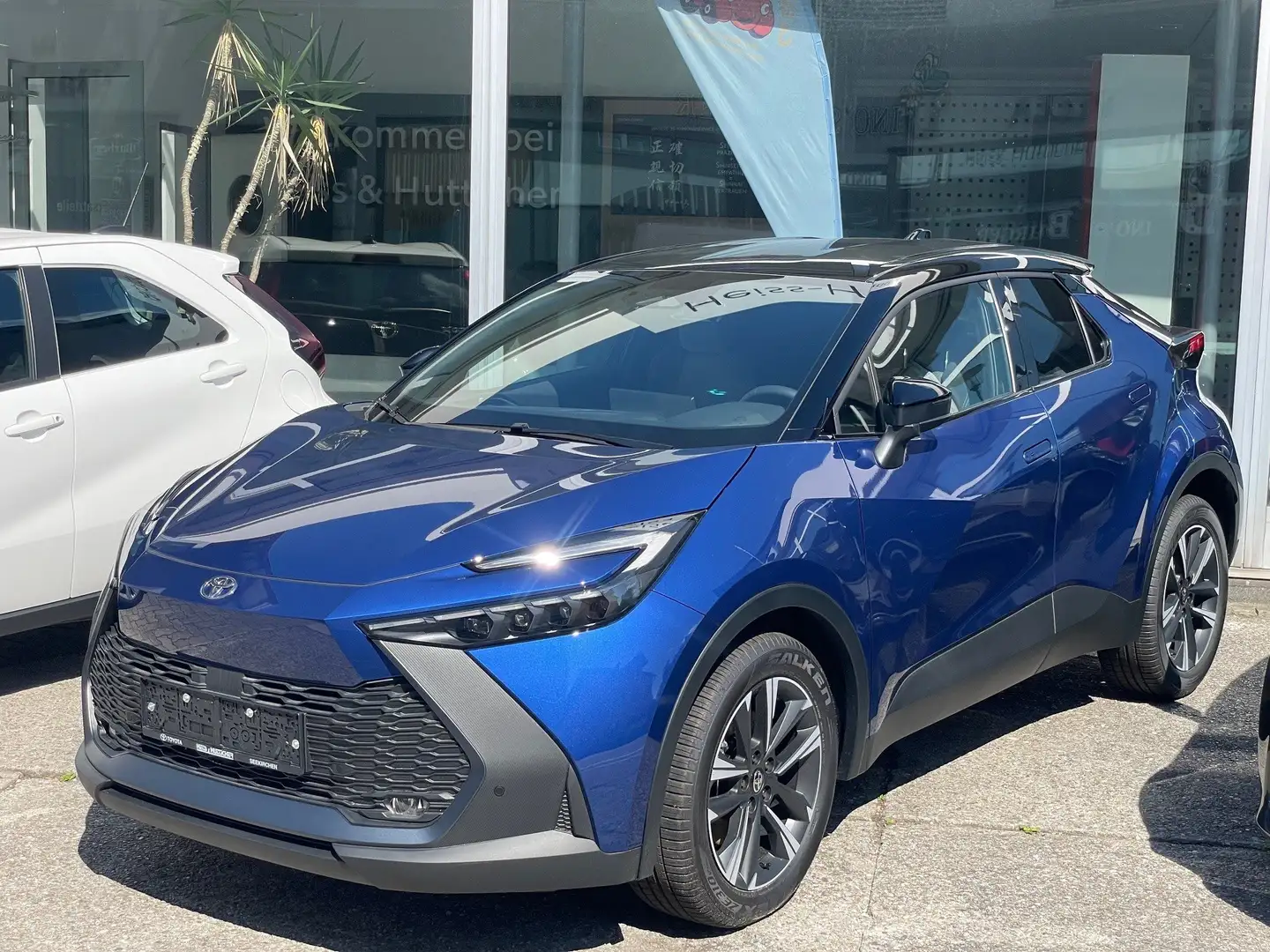 Toyota C-HR 2,0 Plug-In Hybrid CVT Teamplayer +Technik-Paket - 1