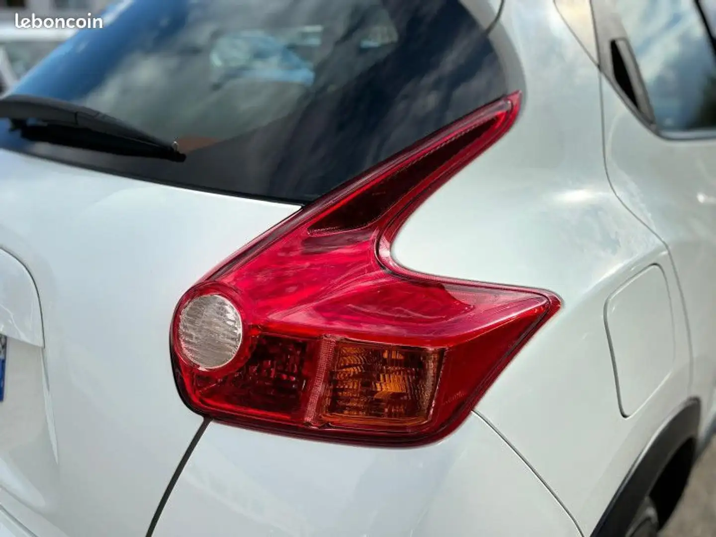 Nissan Juke 1.6 94CH VISIA Wit - 2