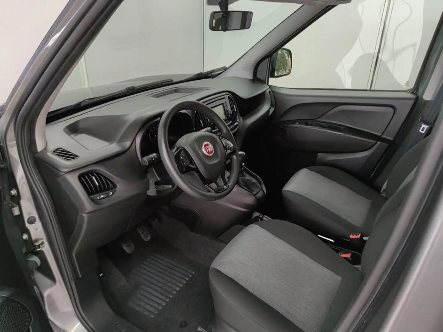 Fiat Doblo 1.4 Combi Gris - 2