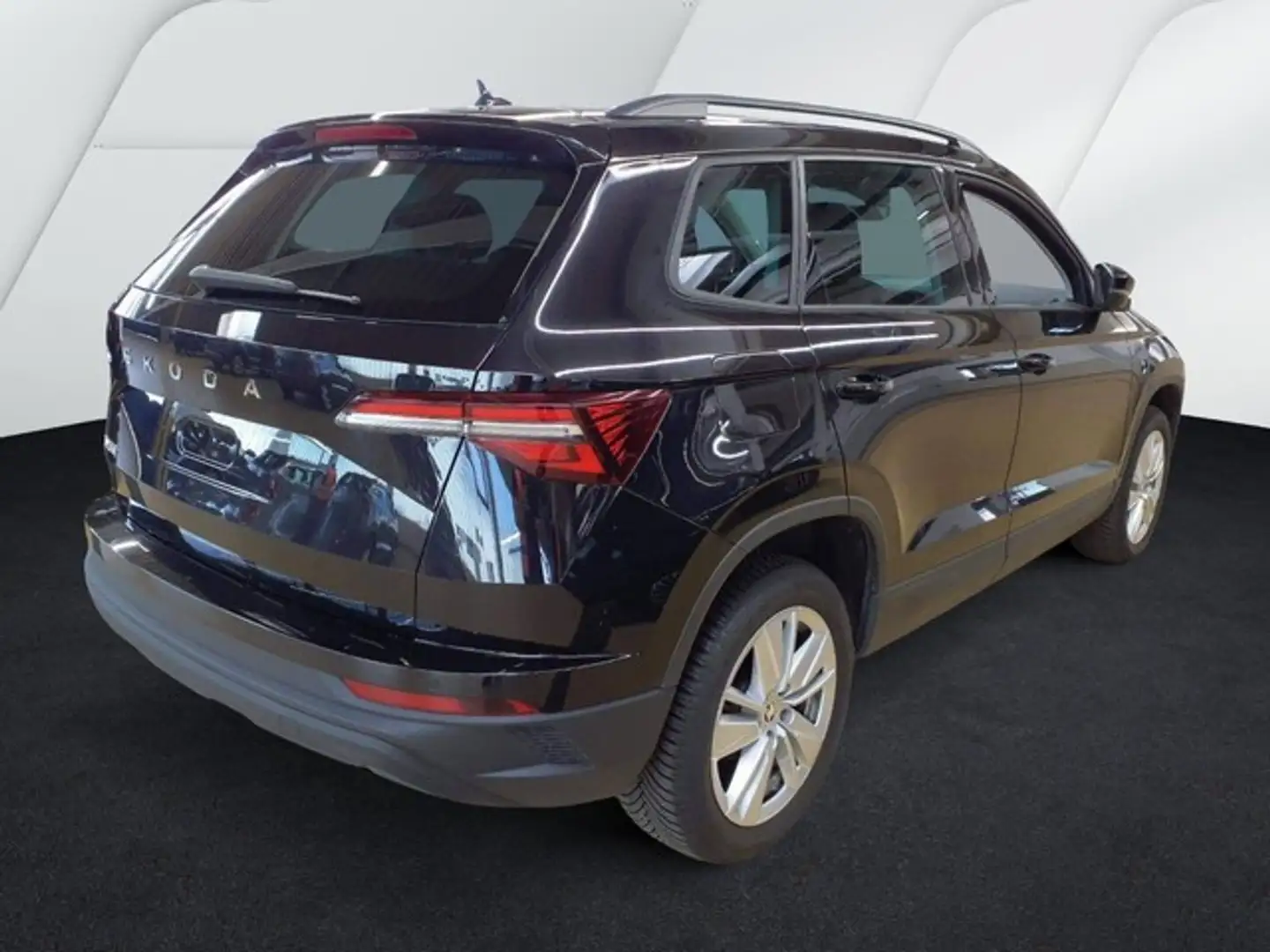 Skoda Karoq 1.5TSI DSG Selection LED+ACC+VIRT+NAVI+++ Schwarz - 2
