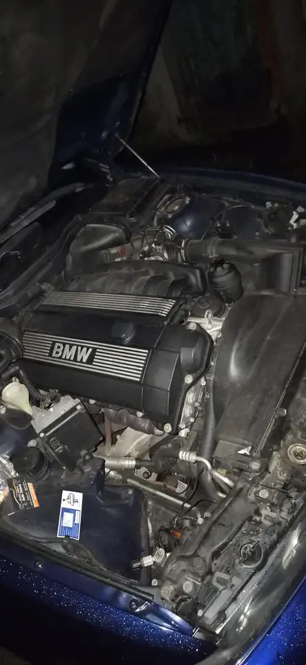 BMW 528