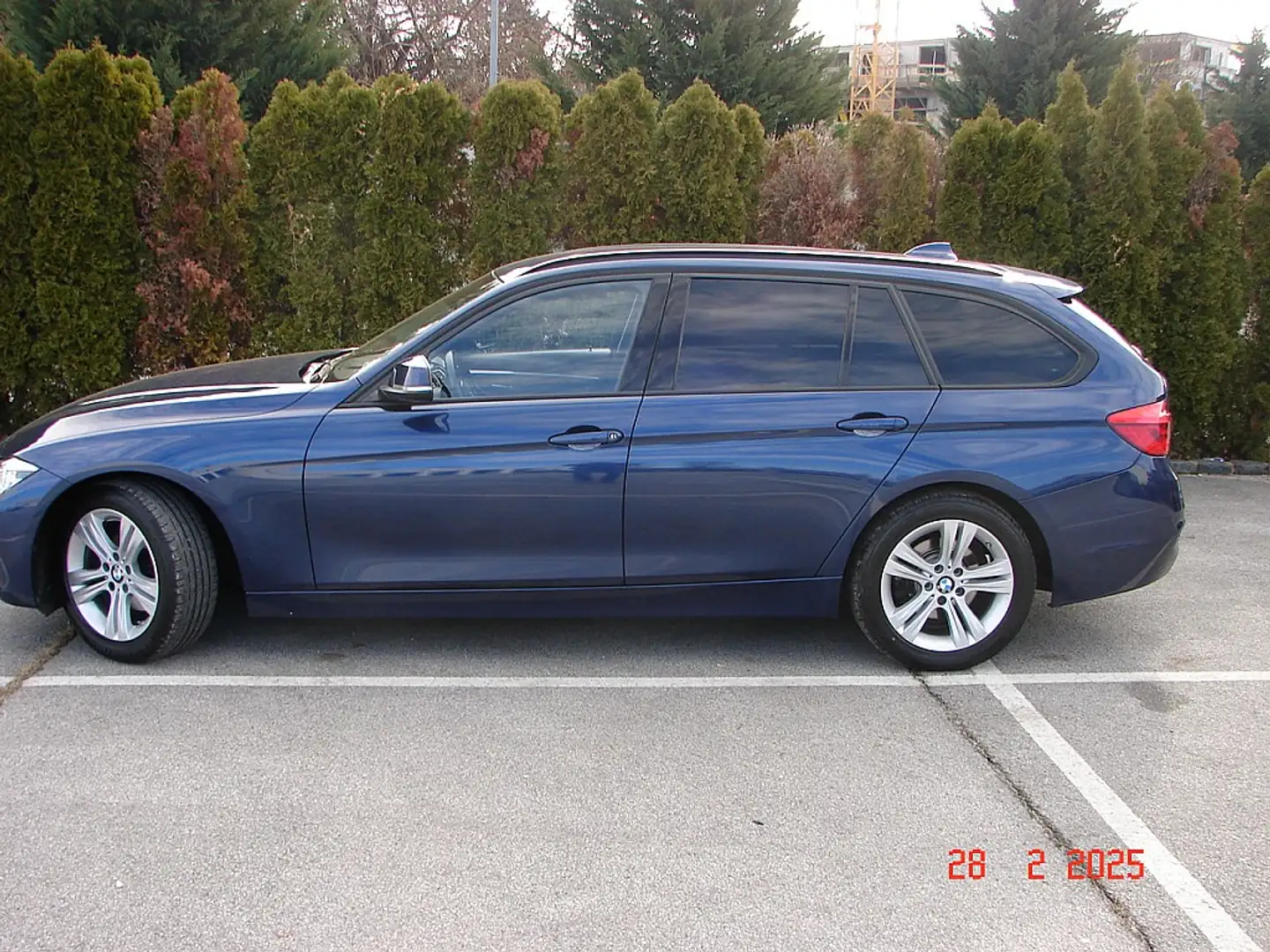 BMW 320 d Touring Sport Line Aut. **GEBRAUCHTWAGENGARAN... Blau - 2