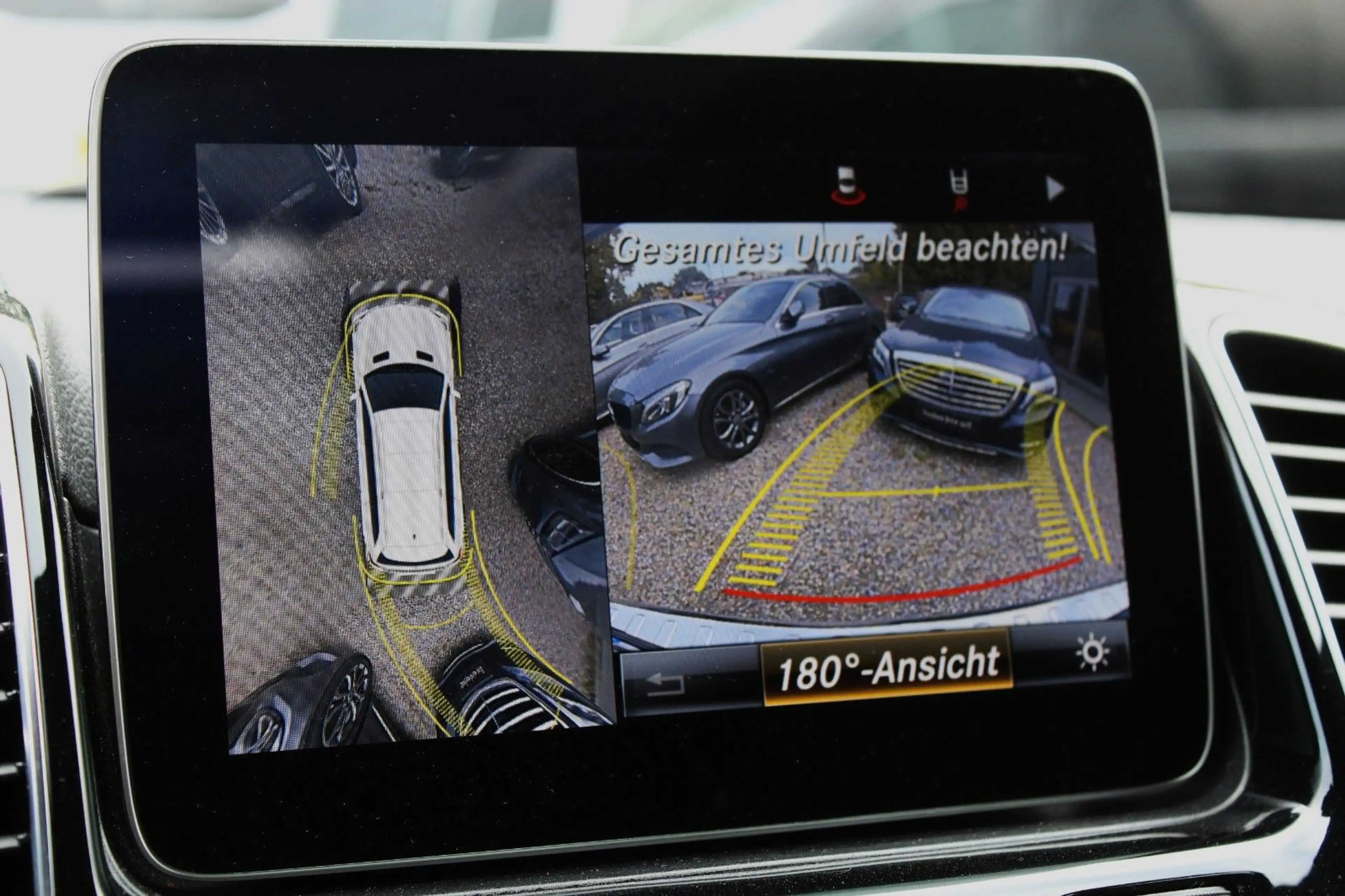 Mercedes-Benz GLS 450 4-MATIC 9-G AMG KEYLESS 360° PANO 7-SITZ — photo 28