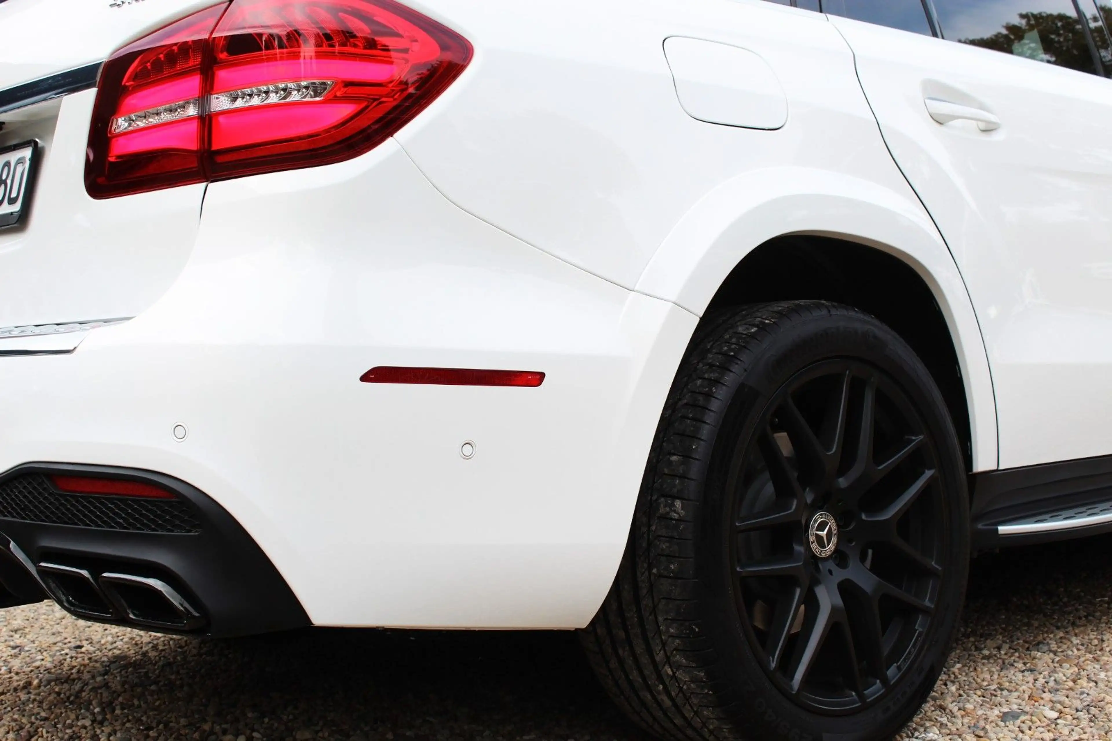 Mercedes-Benz GLS 450 4-MATIC 9-G AMG KEYLESS 360° PANO 7-SITZ — photo 12