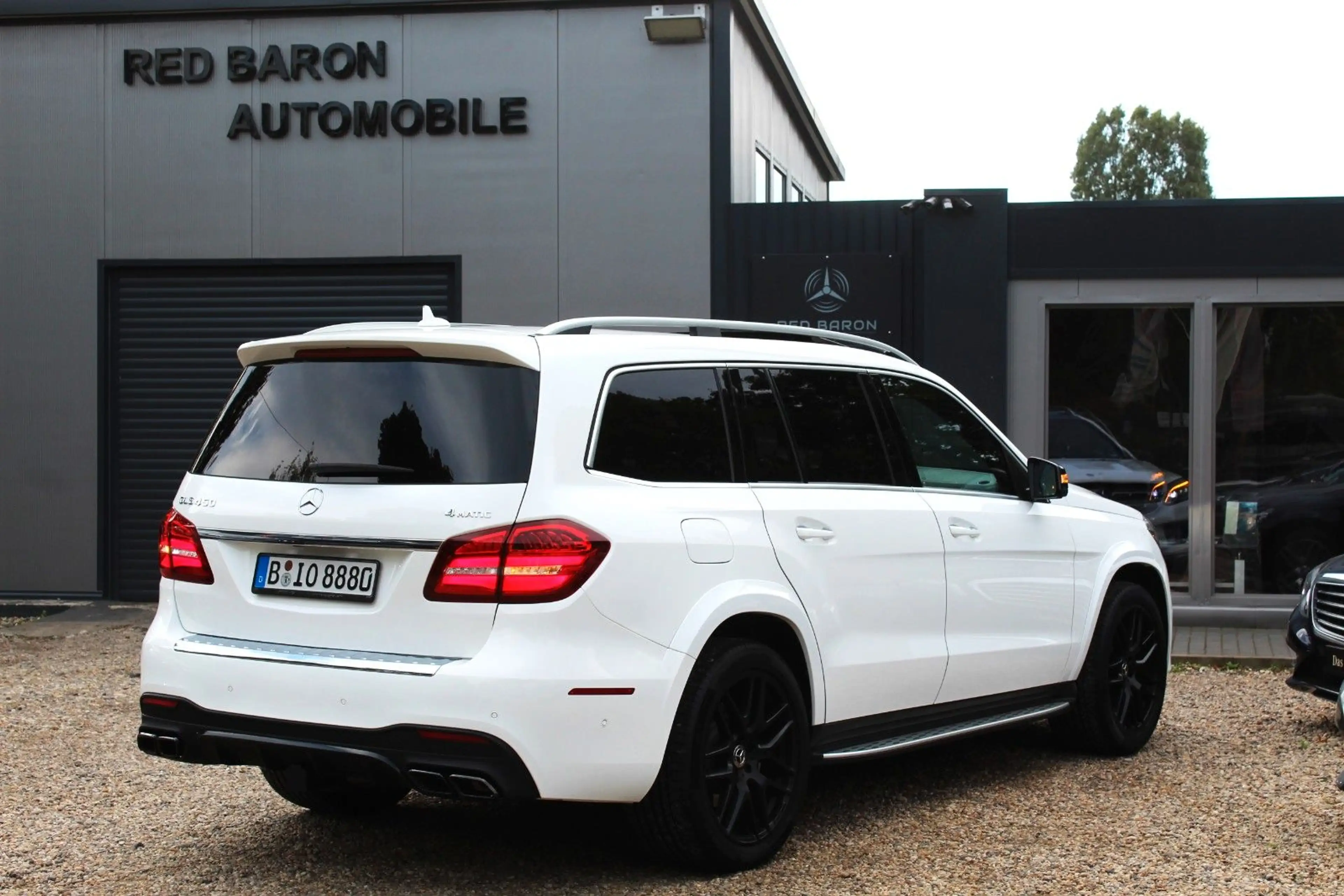 Mercedes-Benz GLS 450 4-MATIC 9-G AMG KEYLESS 360° PANO 7-SITZ — photo 6