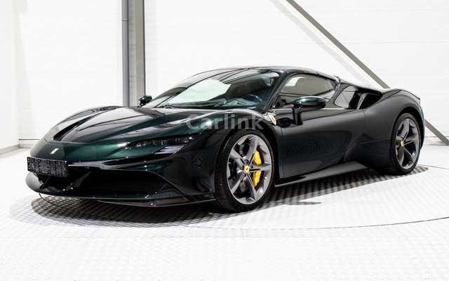 Ferrari SF90 Spider CARBON FIB.-LIFT-VERDE ZELTWEG