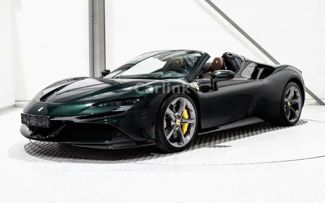 Ferrari SF90 Spider CARBON FIB.-LIFT-VERDE ZELTWEG