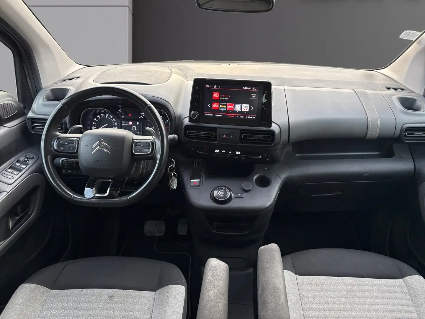 Citroen Berlingo Berlingo Taille M PureTech 130 S\u0026amp;S EAT8 Rip Curl Gris - 2