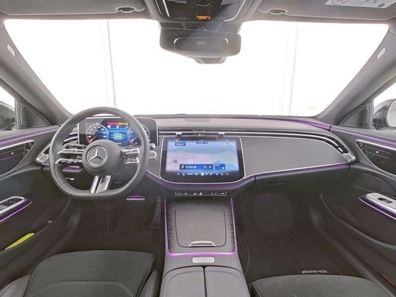 Mercedes-Benz E 200
