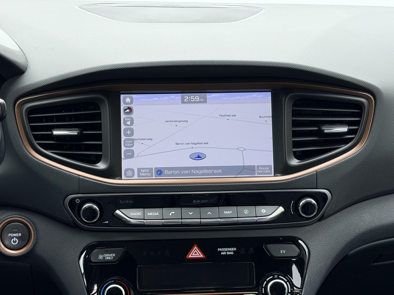 Hyundai IONIQ Comfort EV SOH 88,2% / + Extra Winterset / Adaptiv — photo 18