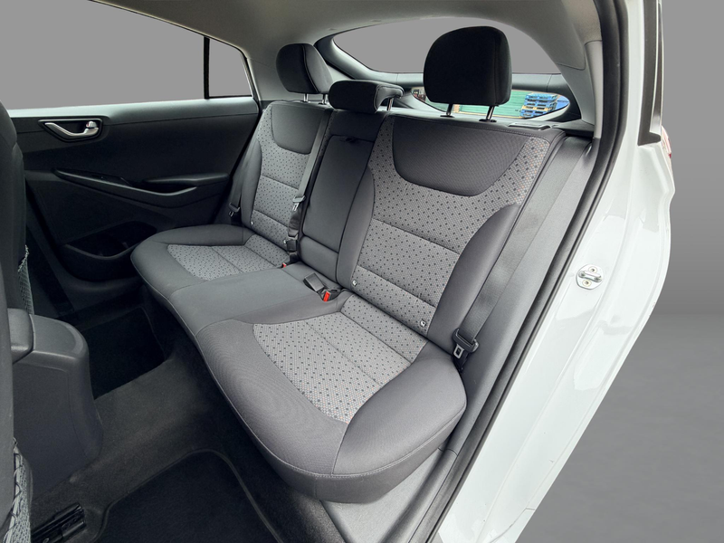 Hyundai IONIQ Comfort EV SOH 88,2% / + Extra Winterset / Adaptiv — photo 8