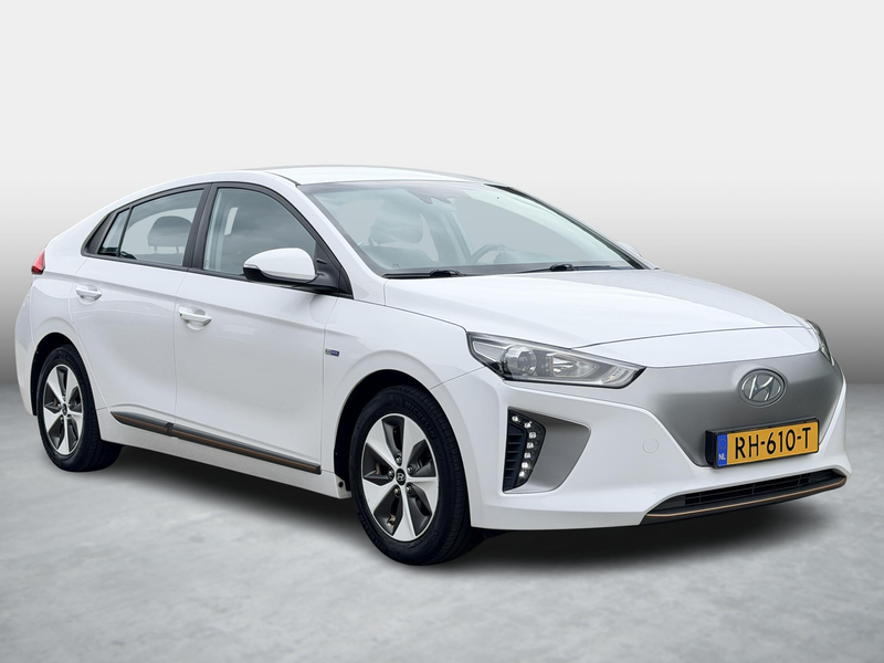 Hyundai IONIQ Comfort EV SOH 88,2% / + Extra Winterset / Adaptiv — photo 16