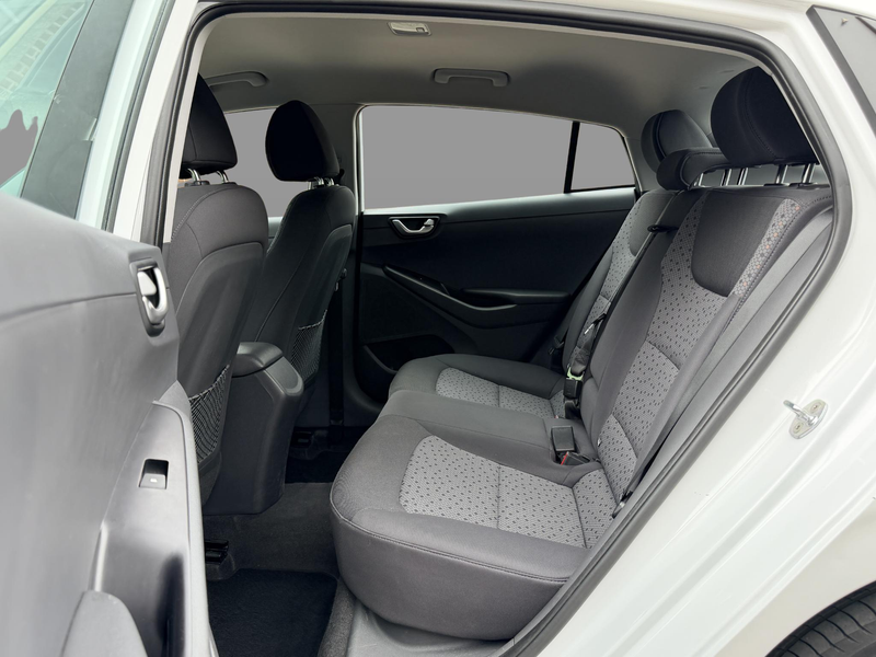 Hyundai IONIQ Comfort EV SOH 88,2% / + Extra Winterset / Adaptiv — photo 23