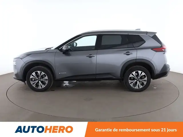 Nissan X-Trail view 3