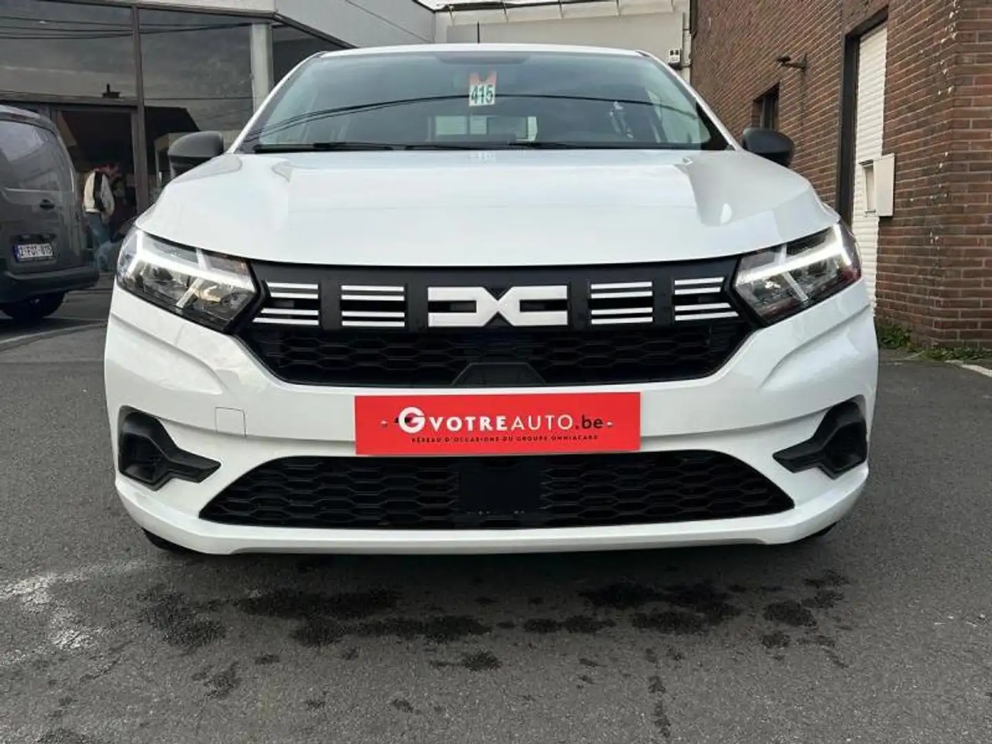 Dacia Sandero Essential ES 67 Wit - 2