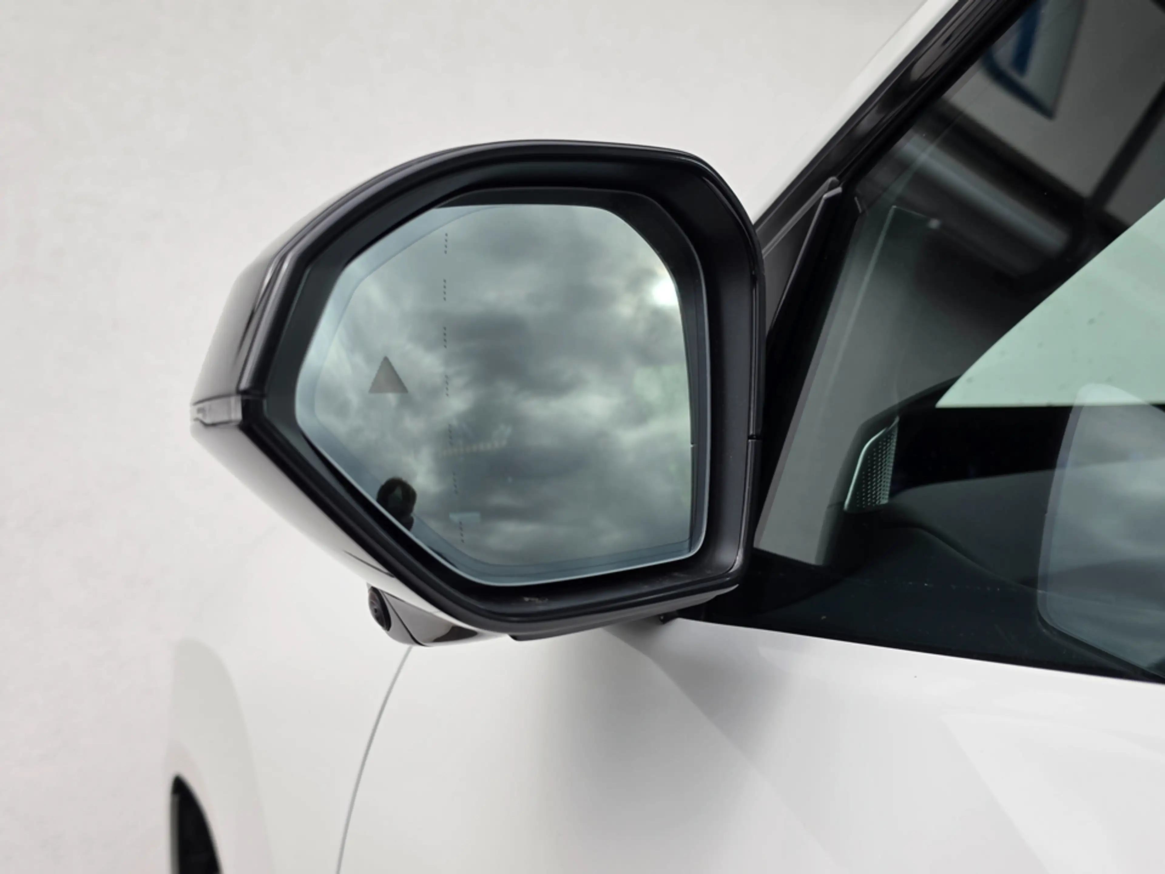 BMW iX3 40 Klimaaut. AHK Sitzhzg. Vorn Lankradhzg. — photo 15