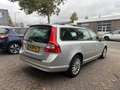 Volvo V70 2.5T Momentum Grijs - thumbnail 4