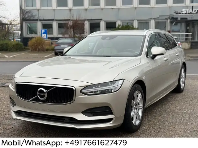Volvo V90 Momentum Pro:Leder,Kamera,AHK,SHZ