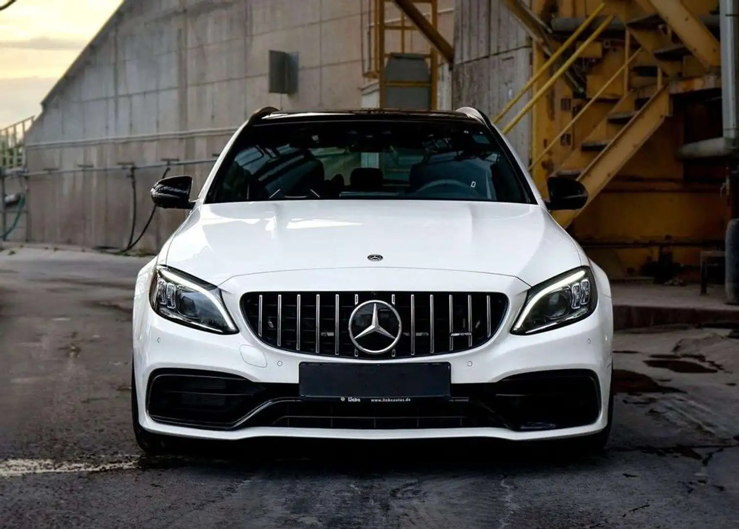 Mercedes-Benz C 63 AMG 63s Blanc - 1