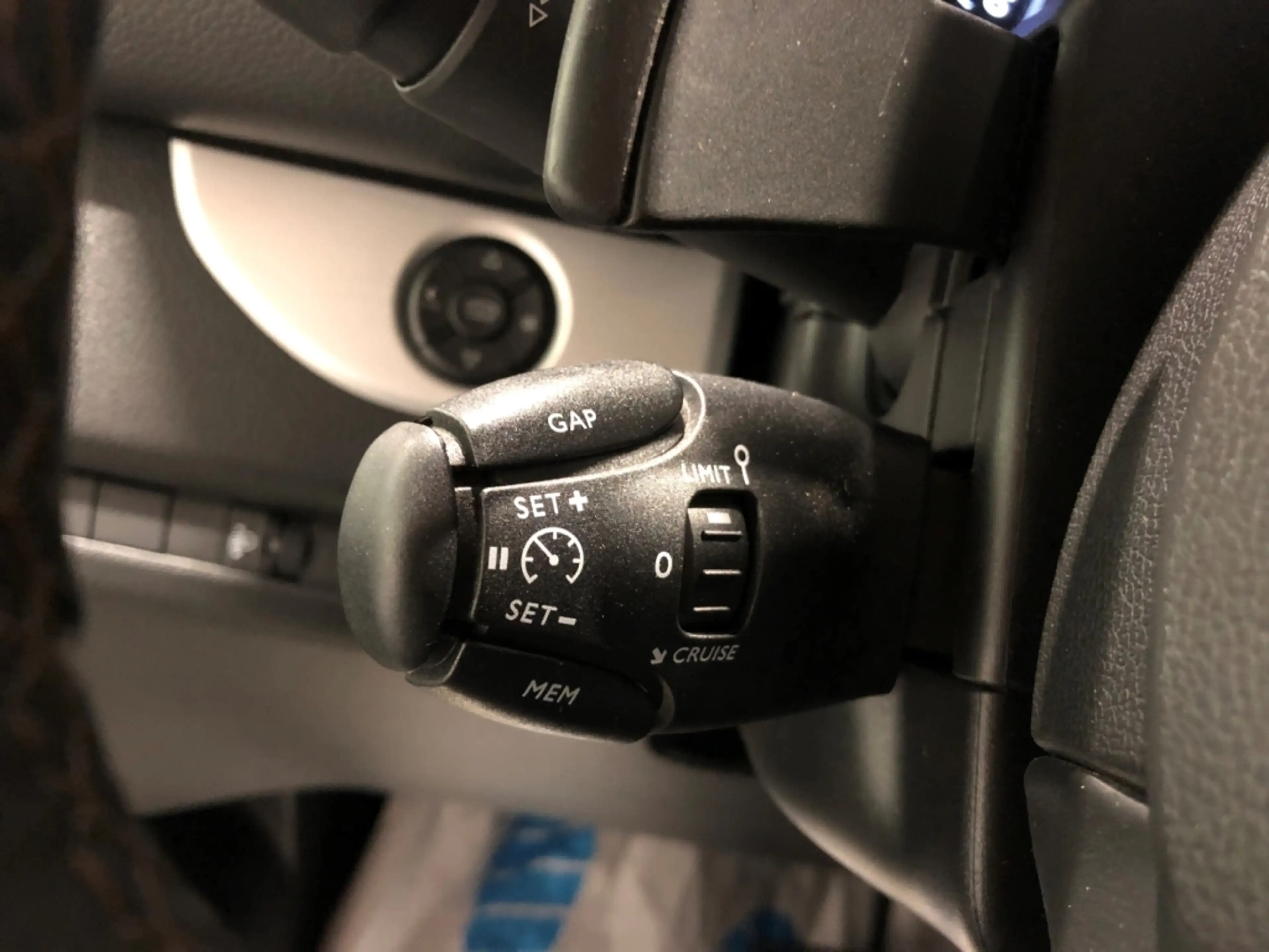 Opel Zafira Life 2.0 D M Automatik ''Irmscher'' Leder ACC Xenon — photo 13