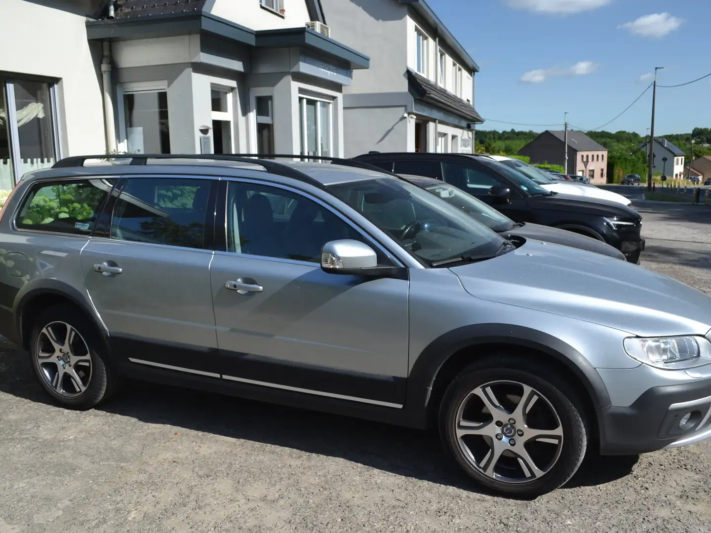 Volvo XC70 2.0 D4 Summum Geartronic Zilver - 2