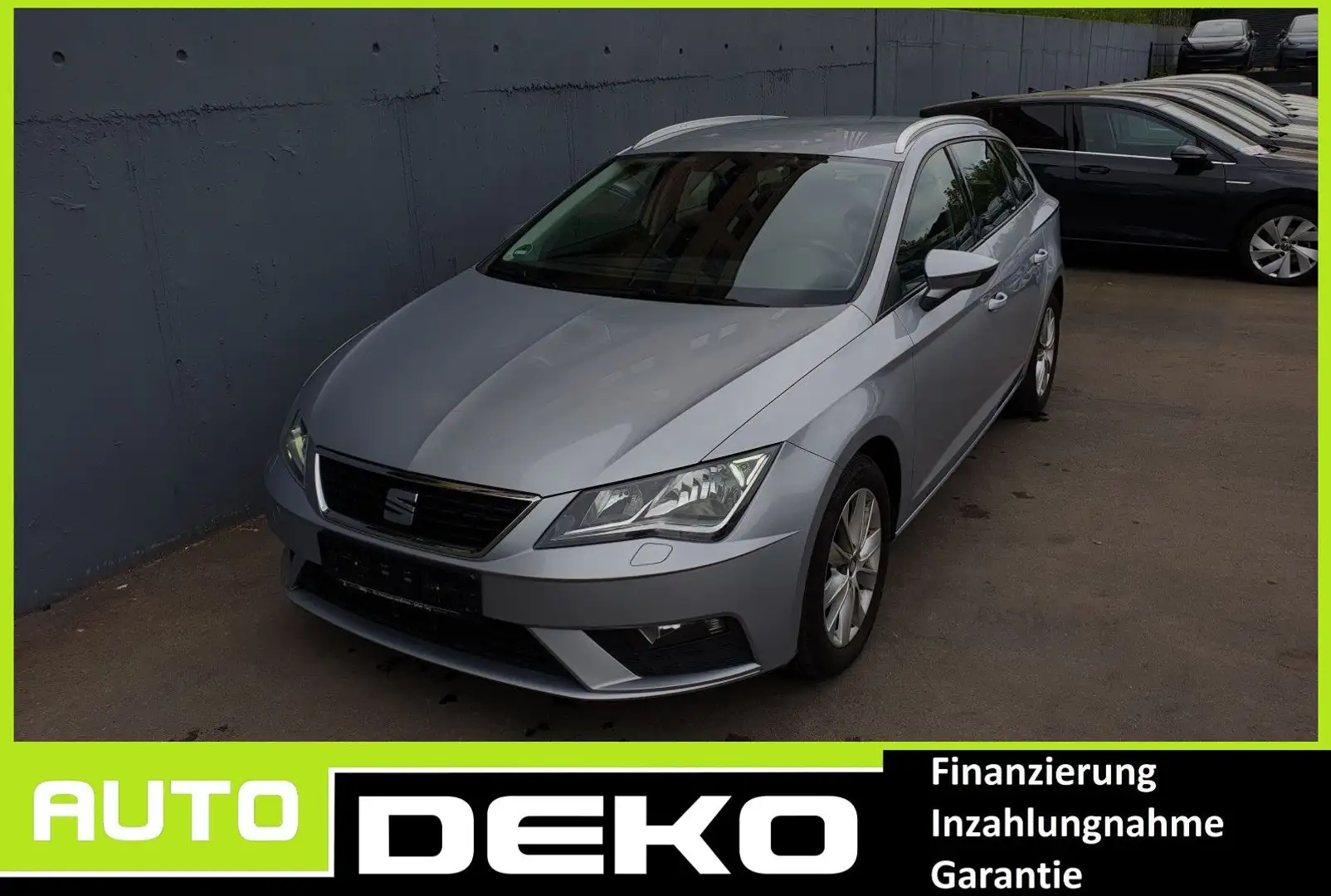 SEAT Leon ST 1.6 TDI Style Navi+/Tempo/Sitzh/APP/Alu Stříbrná - 1