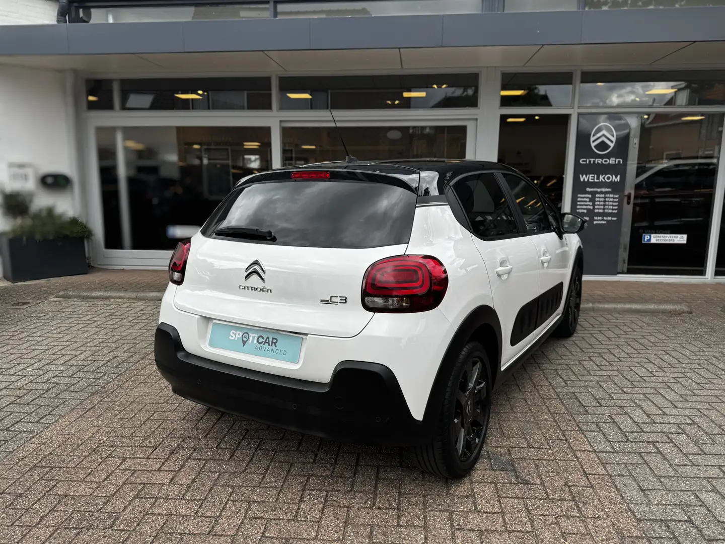 Citroen C3 Orgins PT 1.2 Carplay | Two-Tone | Lichtmetaal Wit - 2