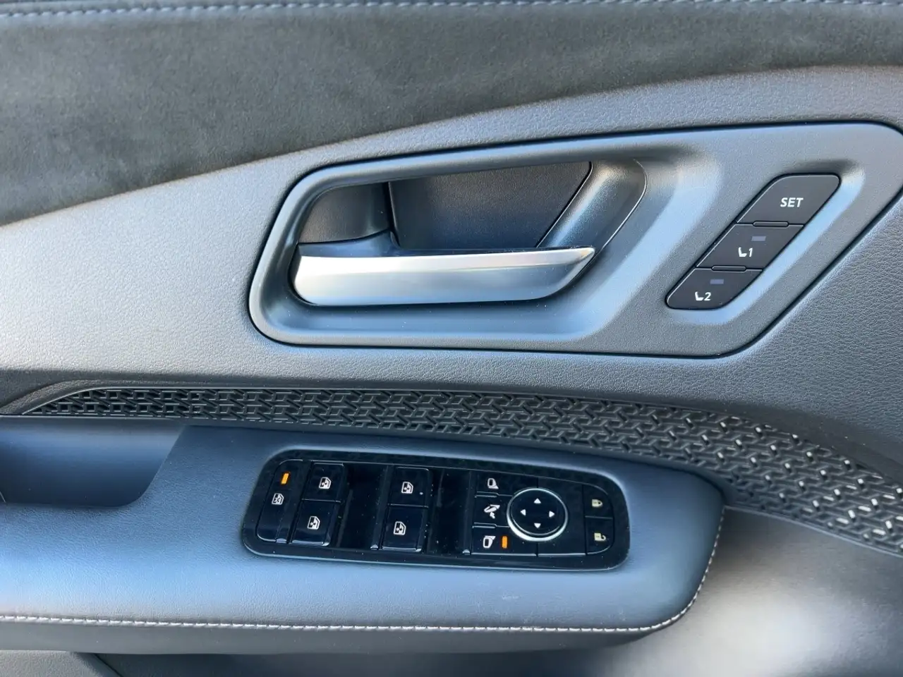 Nissan Ariya Evolve Pack Apple CarPlay SHZ PDC KLIMA BT 16