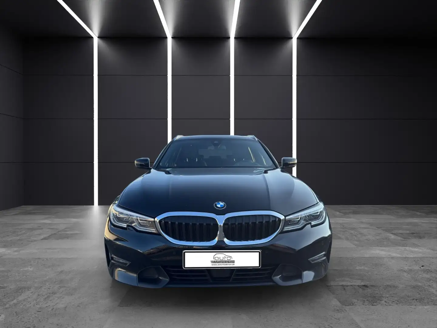 BMW 330 d xDrive*Apple CarPlay*HUD*ACC*Navi* Schwarz - 2