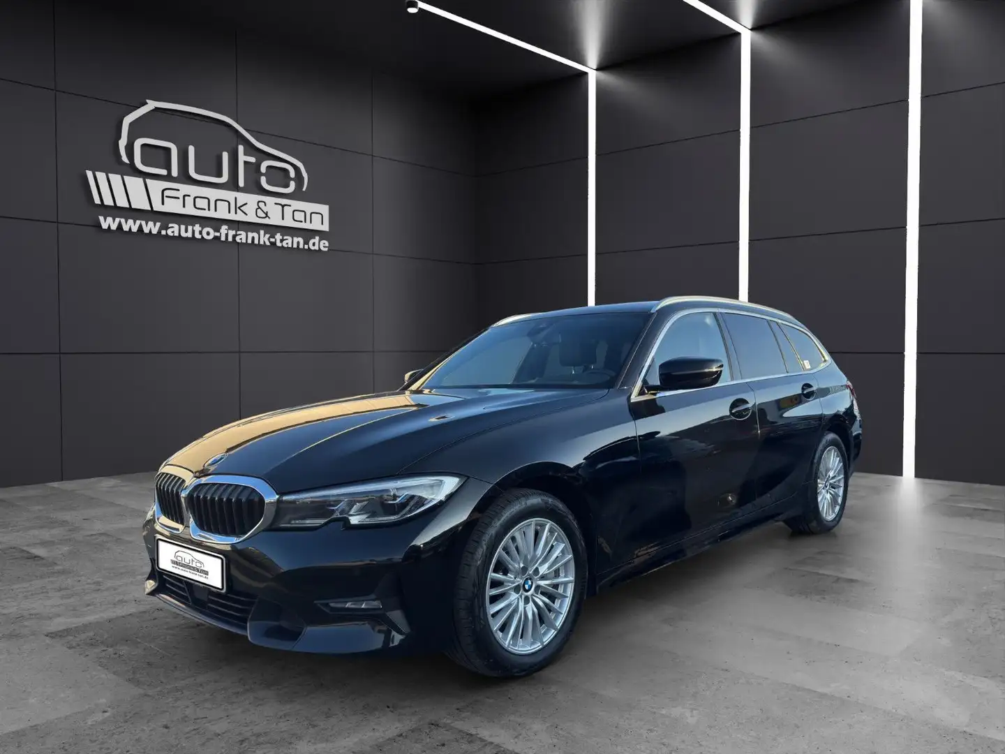 BMW 330 d xDrive*Apple CarPlay*HUD*ACC*Navi* Schwarz - 1