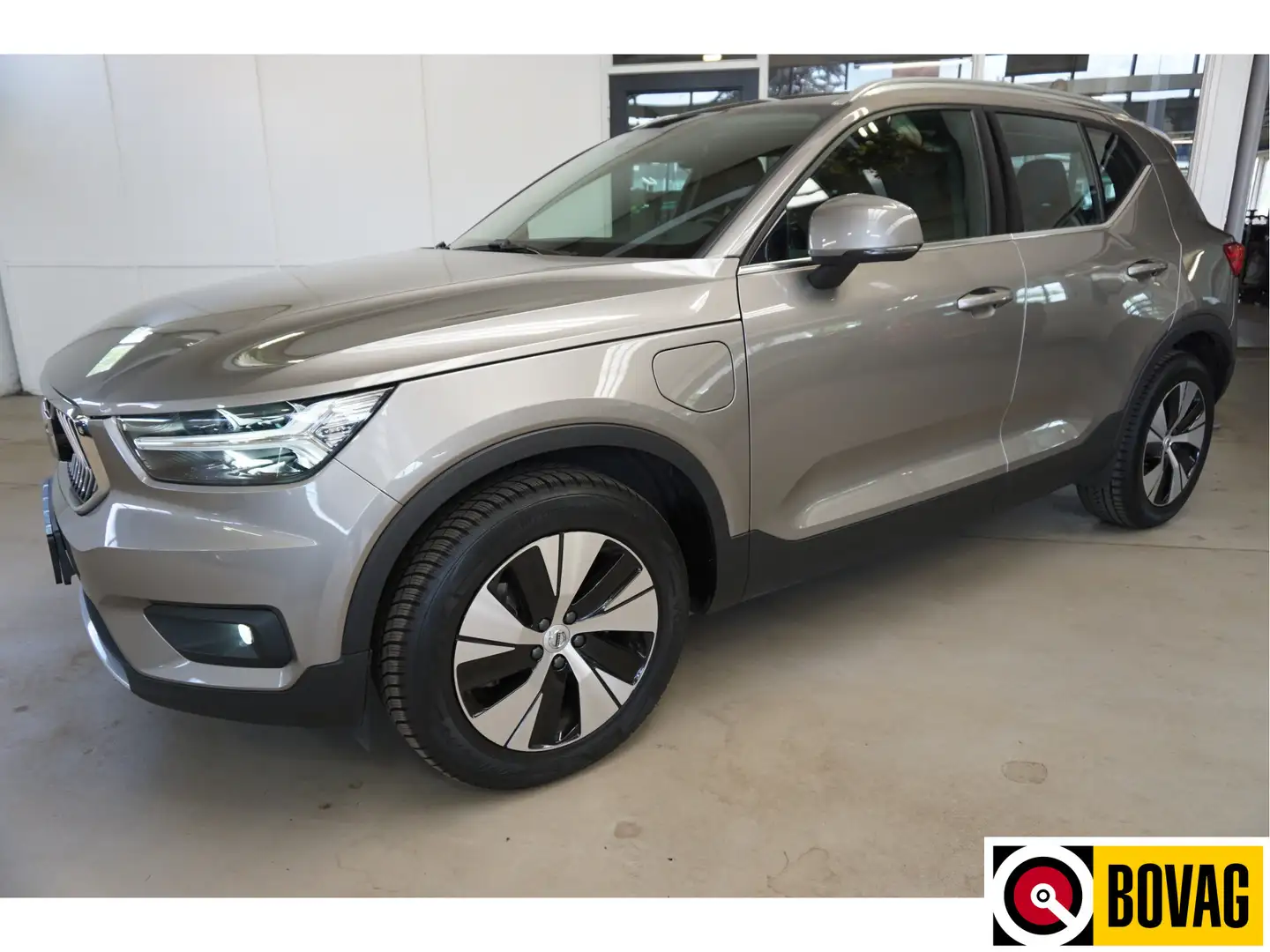 Volvo XC40 1.5 T5 Recharge Inscr. Expression Trekhaak Blis Na Beige - 1