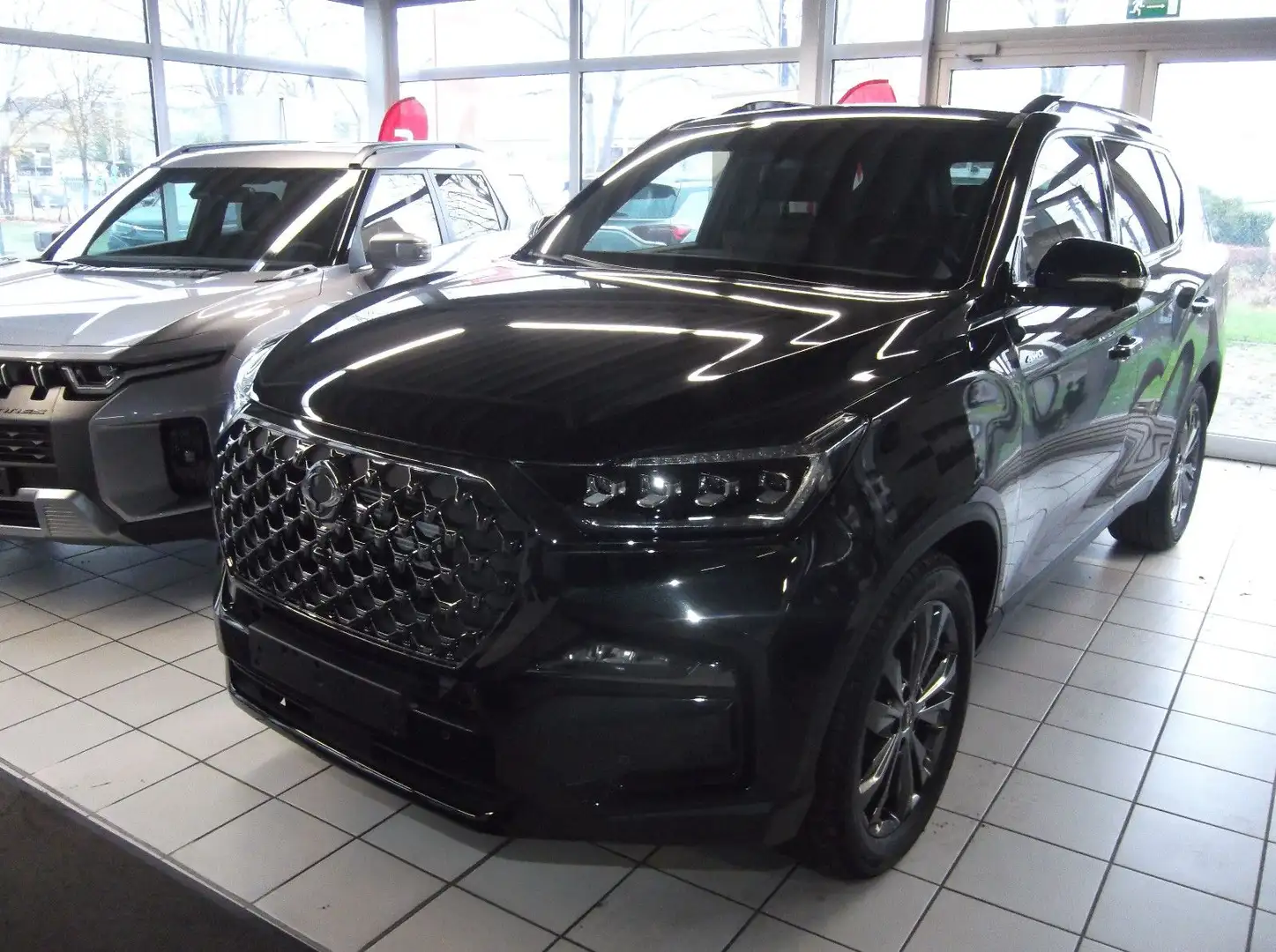 KGM Rexton Blackline, 8AT, 4WD Schwarz - 1