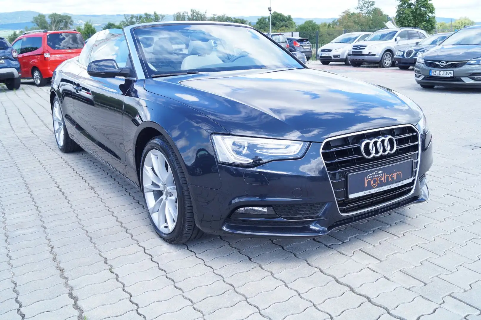 Audi A5 Cabriolet 1.8 TFSI PDC SHZ Bi-Xen Tempo Leder Blauw - 1
