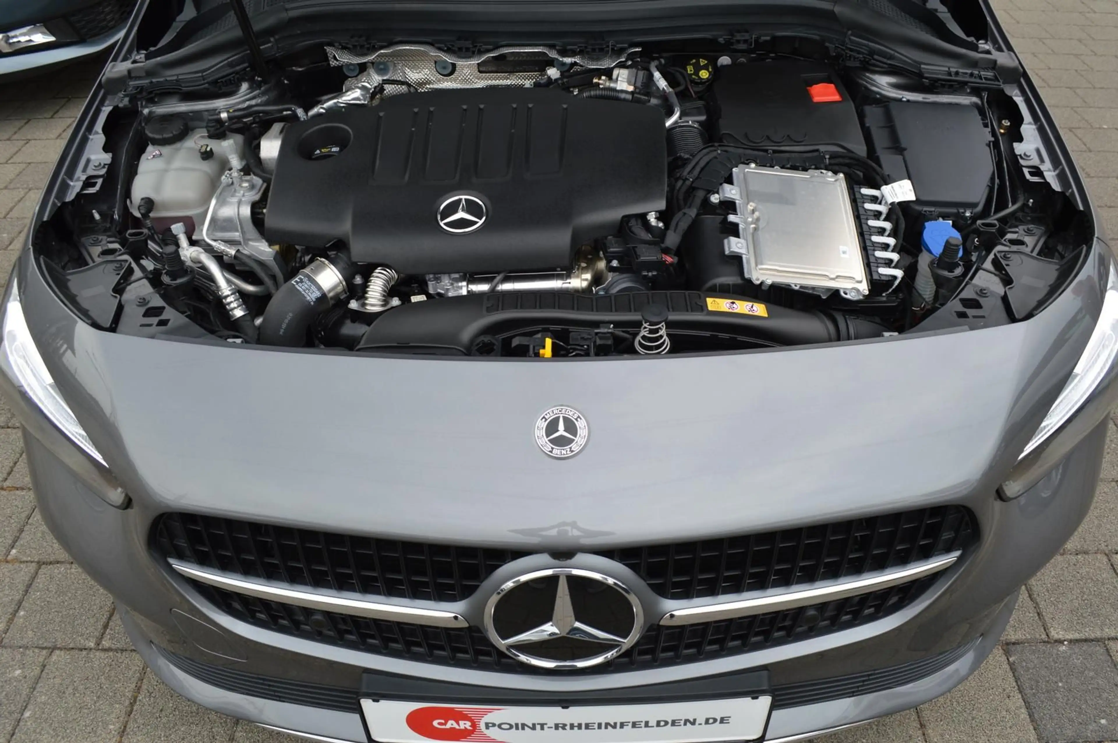 Mercedes-Benz B 200 d*Virtual*360°*Navi*LED*Keyless*Carplay*SHZ — photo 14