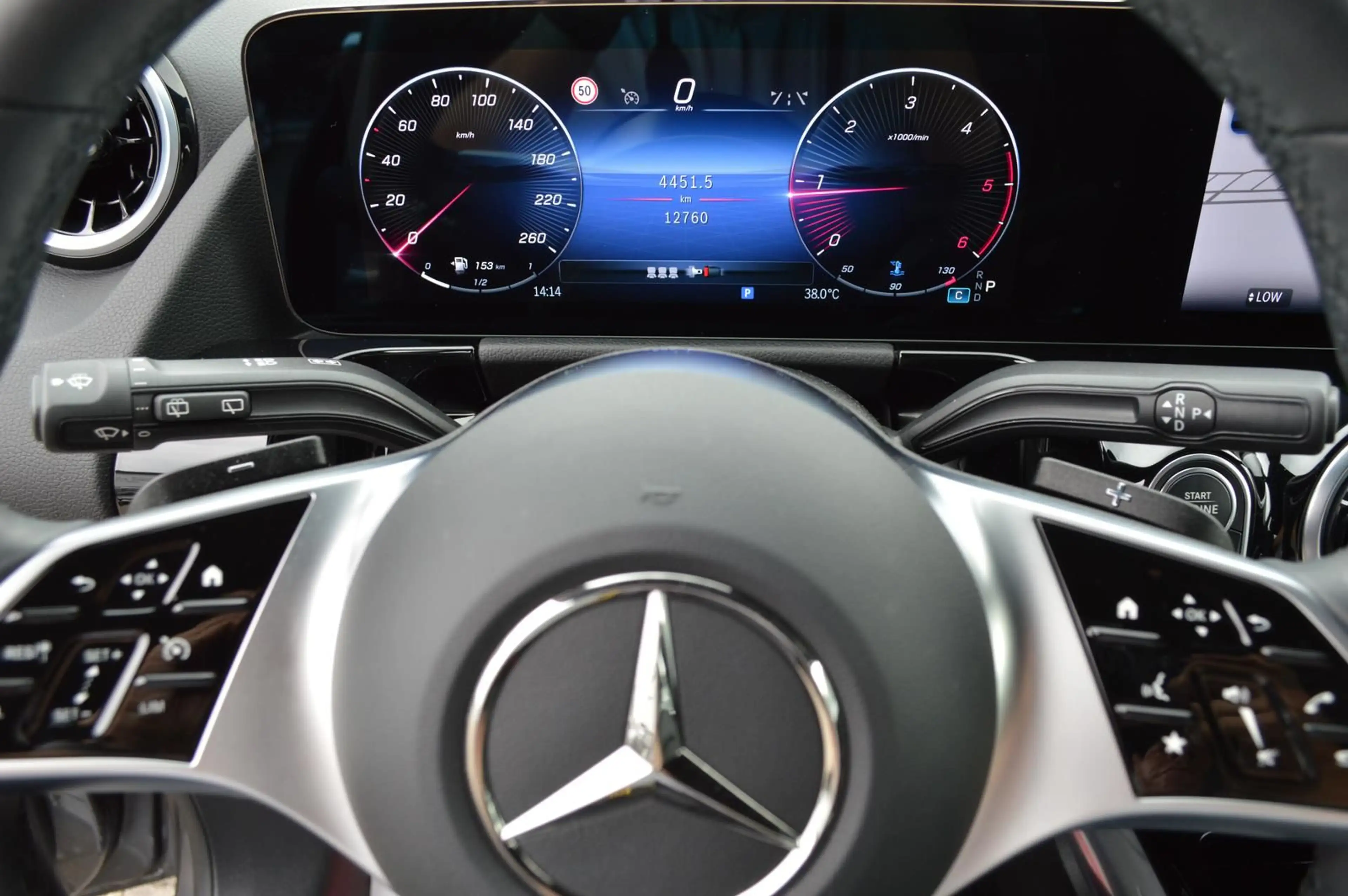 Mercedes-Benz B 200 d*Virtual*360°*Navi*LED*Keyless*Carplay*SHZ — photo 13