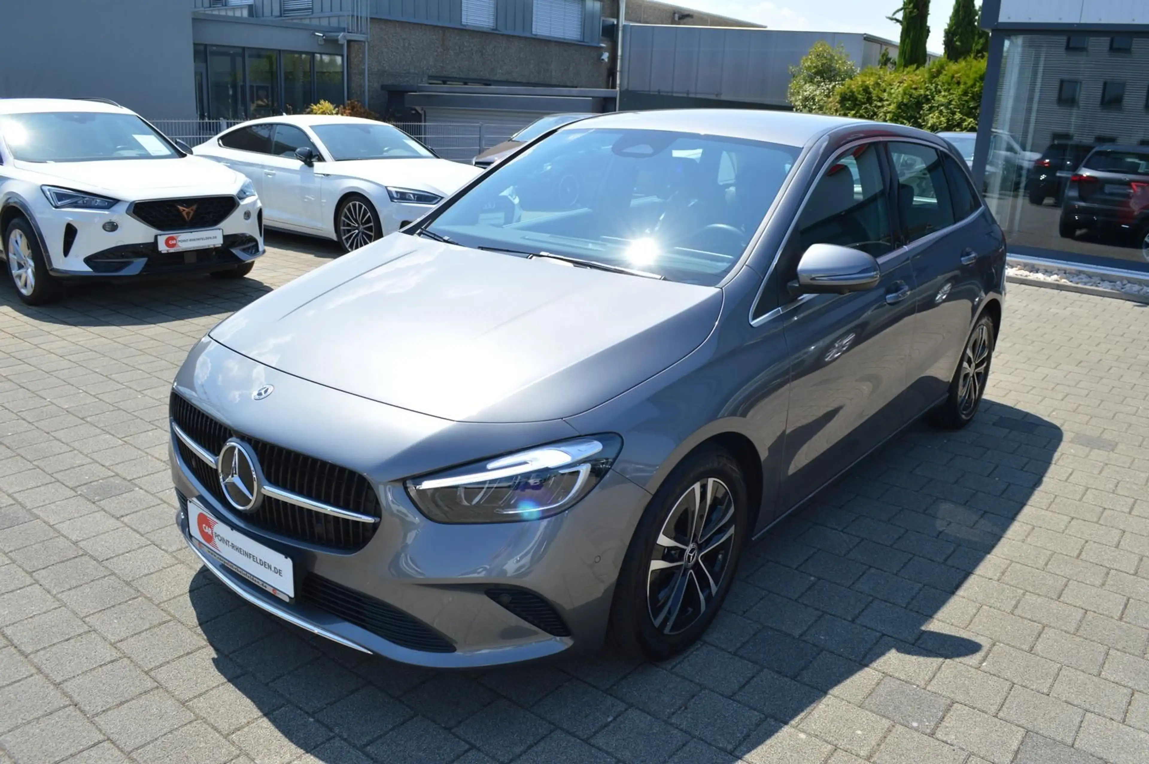 Mercedes-Benz B 200 d*Virtual*360°*Navi*LED*Keyless*Carplay*SHZ — photo 2