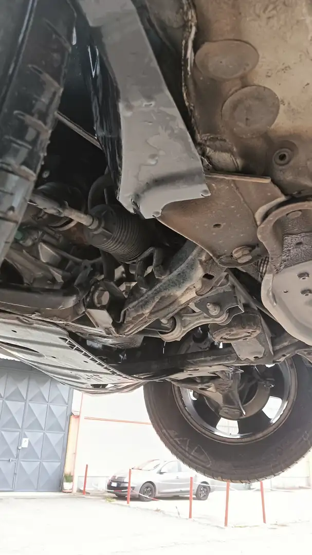 Dacia Duster Duster I 2014 1.6 Ambiance Gpl 4x2 105cv Bianco - 2