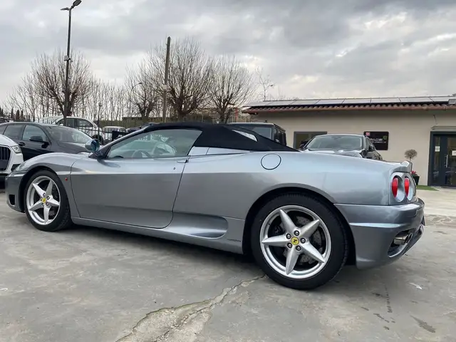 Ferrari 360 view 7