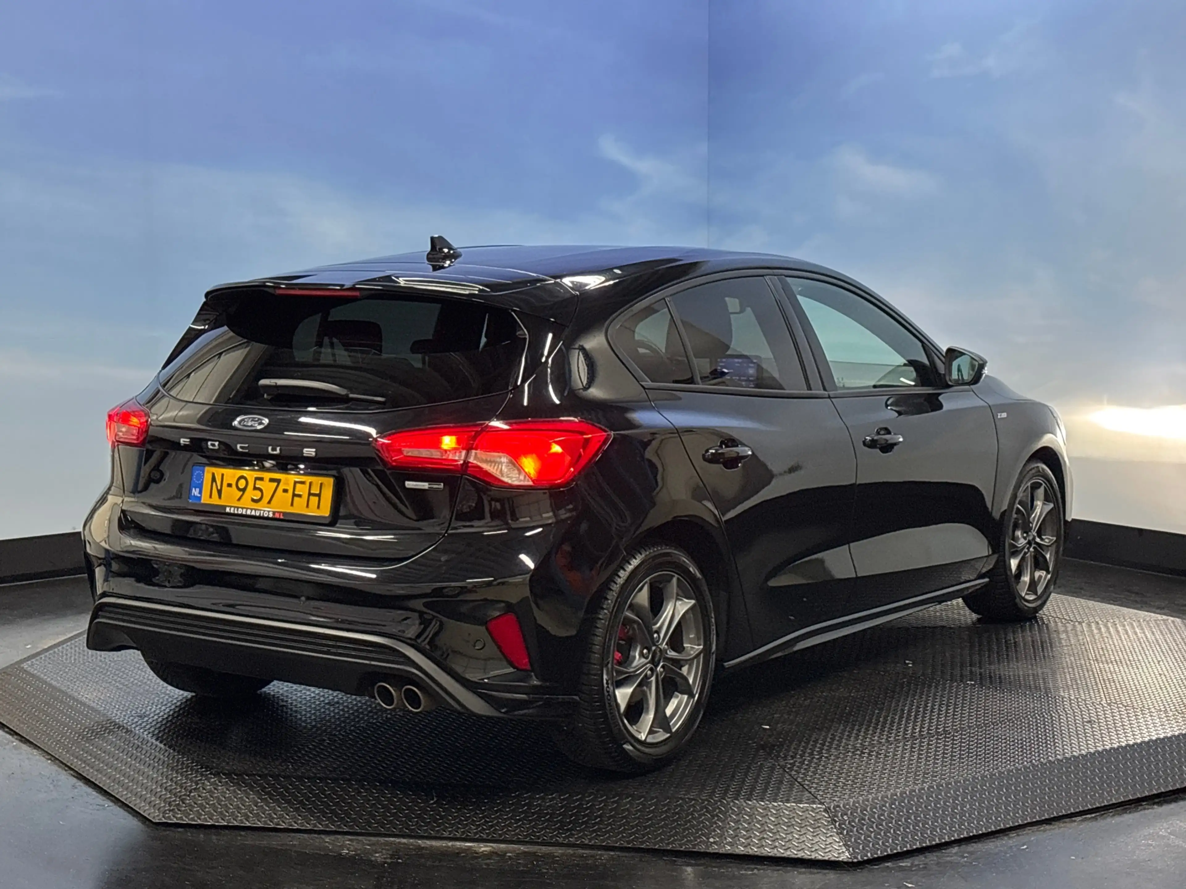 Ford Focus 1.0 EcoBoost Hybrid ST Line X Business Navi | Clim — photo 5